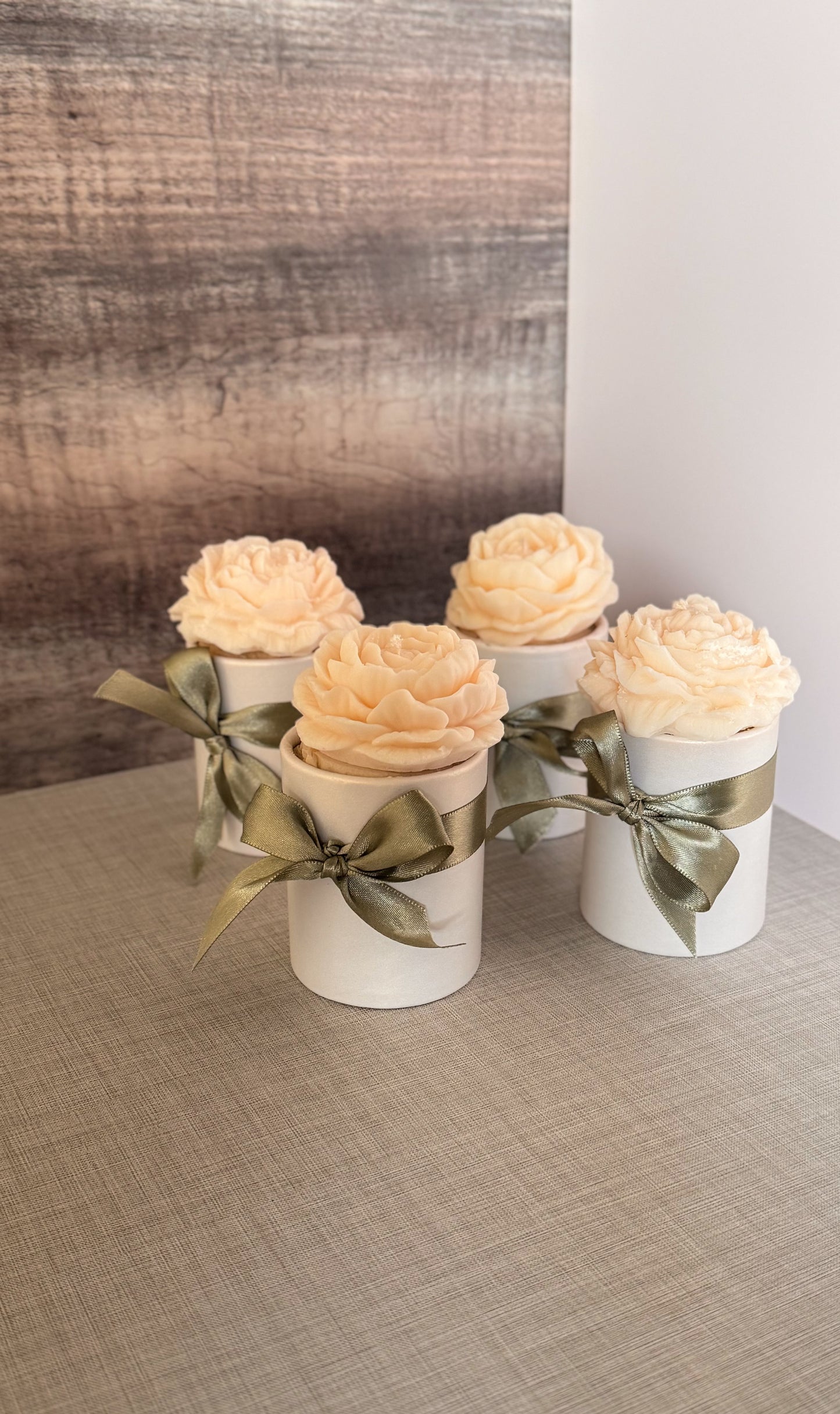 Peony Flower Bouquet Candle
Mini Peony Bouquet
